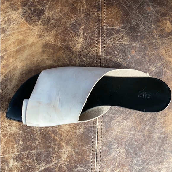 Custom Leather Sandal - Picture 6 of 8